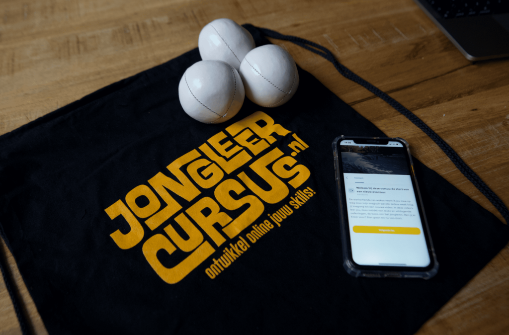 Leren jongleren met drie ballen tips